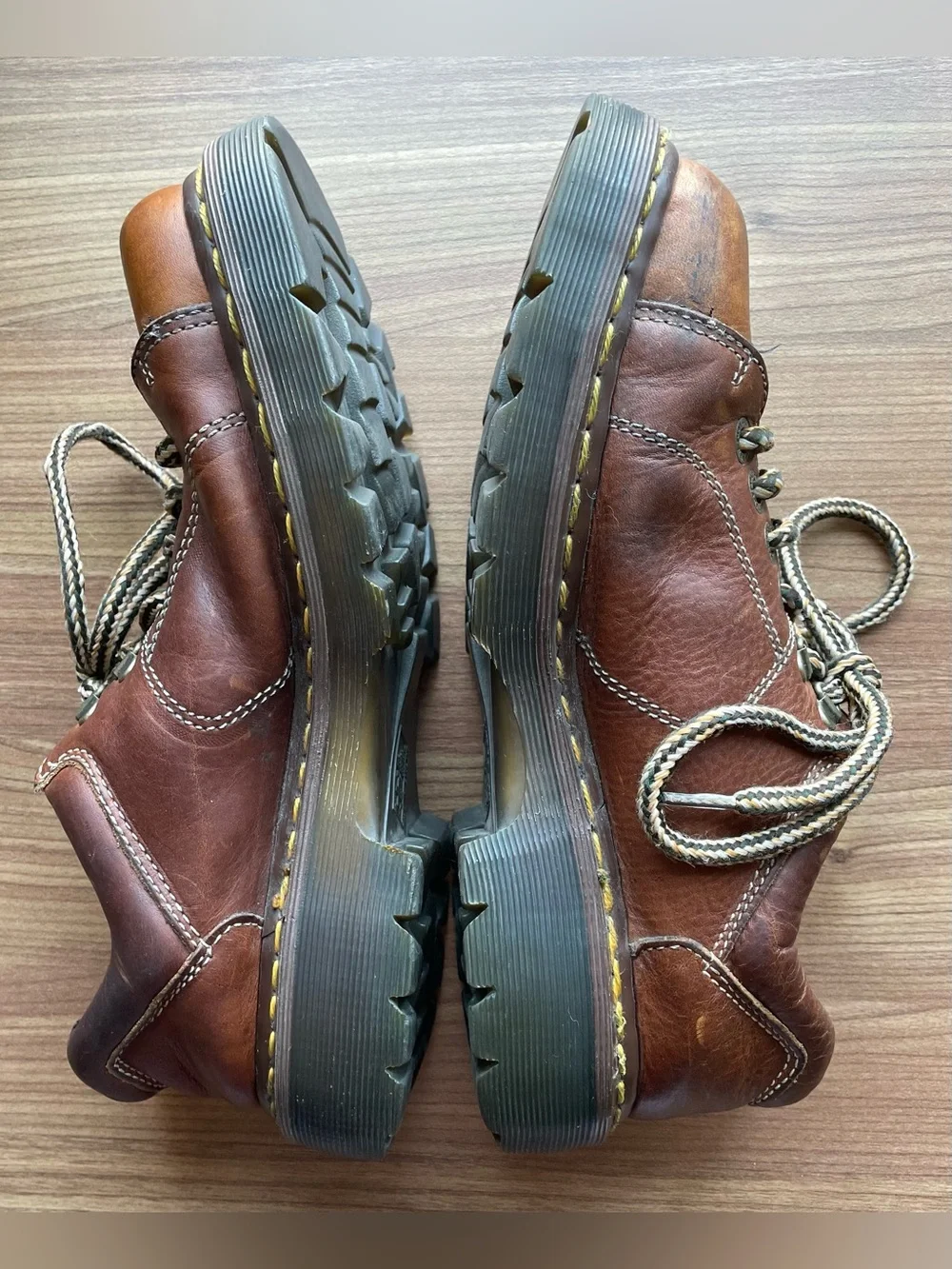 VTG Dr. Martens 8A40 Brown Leather Platform Oxfords Made in England Chunky Men 8